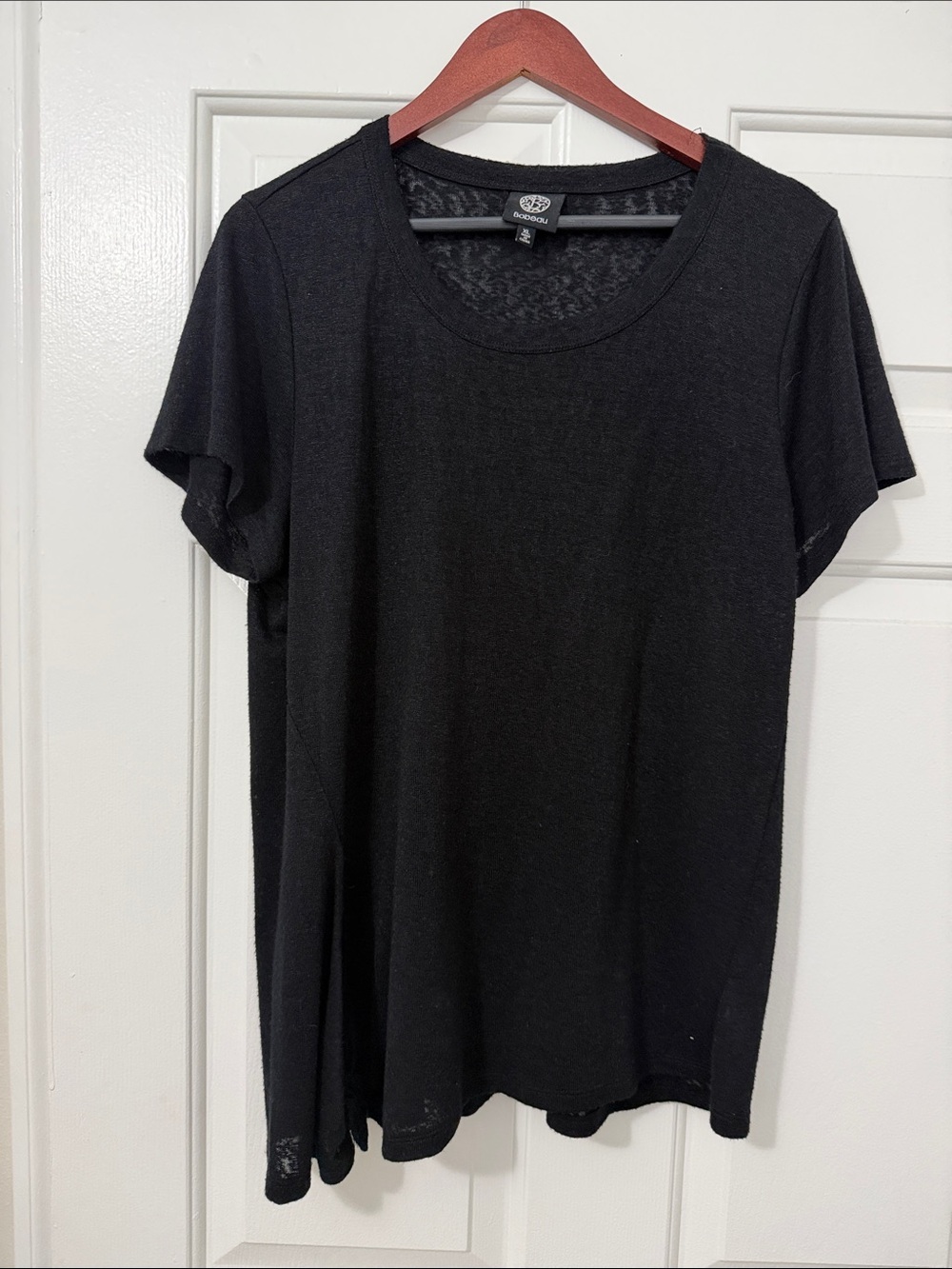 bobeau Black Short Sleeve Scoop Neck Top